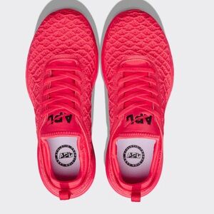 Women's TechLoom Phantom Red / Red / Black Retail $185 Size 8